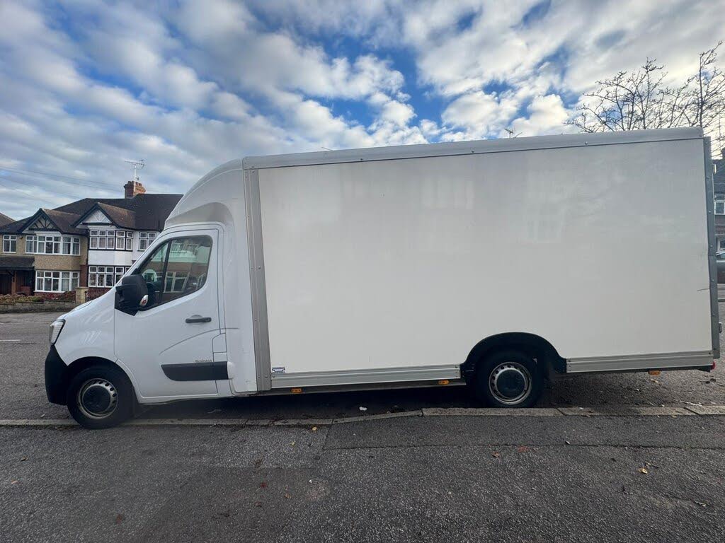 2023 Renault Master 2.3dCi LL35 145 Business Platform Cab