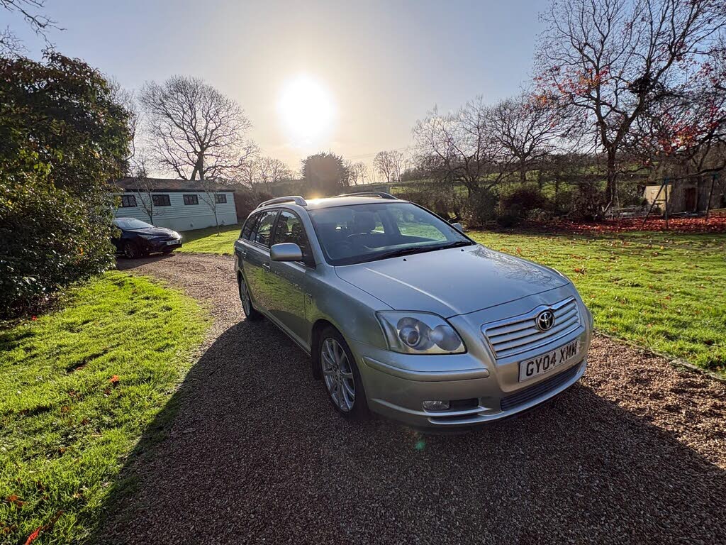 2004 Toyota Avensis 2.0 T Spirit Estate 5d seq auto