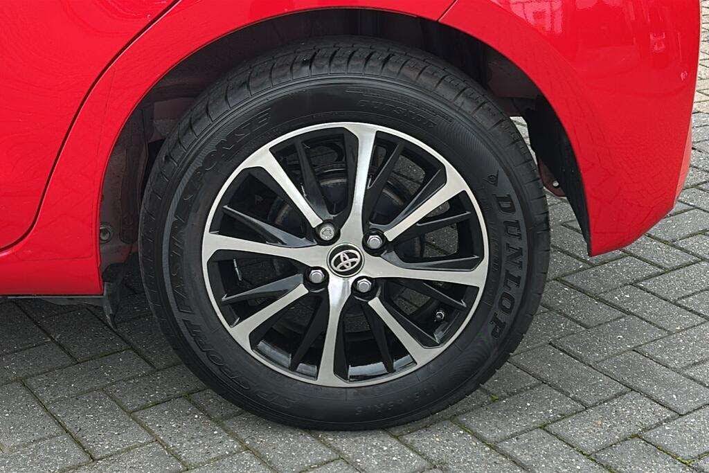 2019 Toyota Yaris 1.5 VVT-i Icon Tech (111bhp) 1496cc CVT