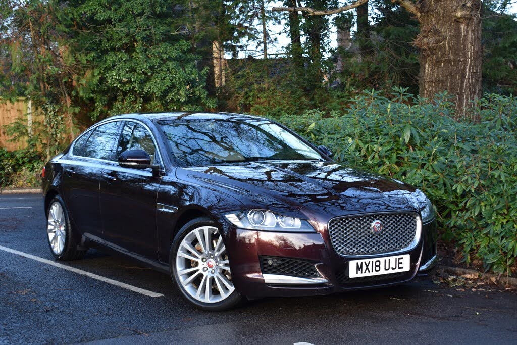2018 Jaguar XF 2.0i Portfolio (250ps) (AWD) Saloon 4d 1998cc
