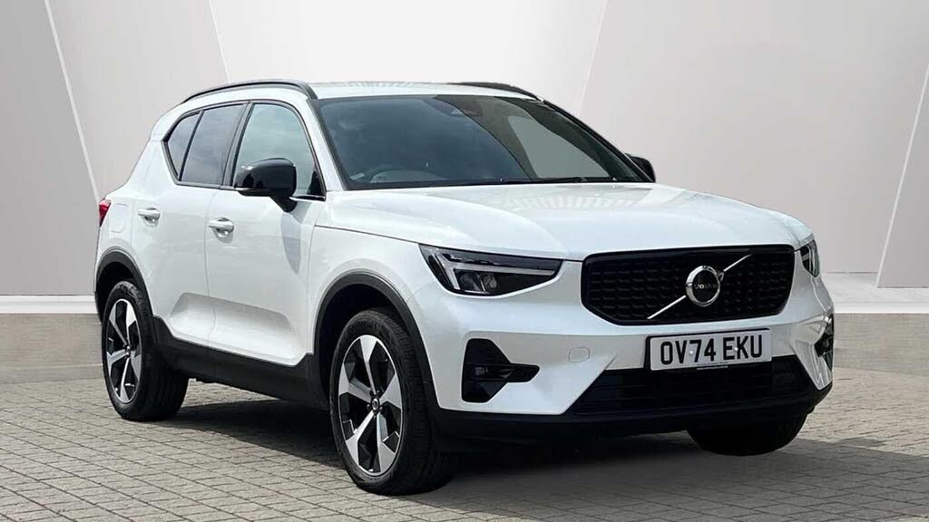 2024 Volvo XC40 2.0 B4 Plus
