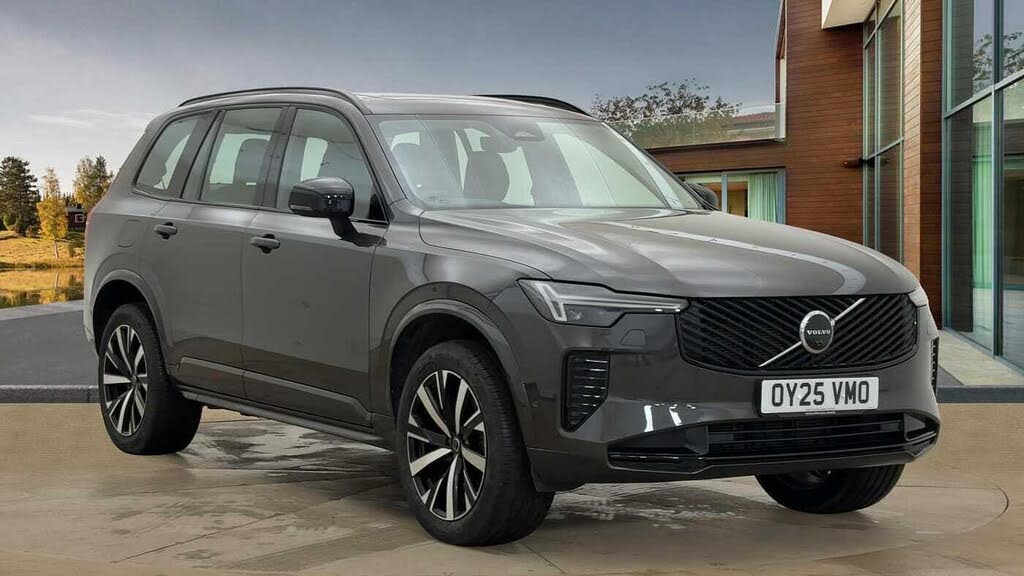 2025 Volvo XC90 2.0 B5 Plus Pro