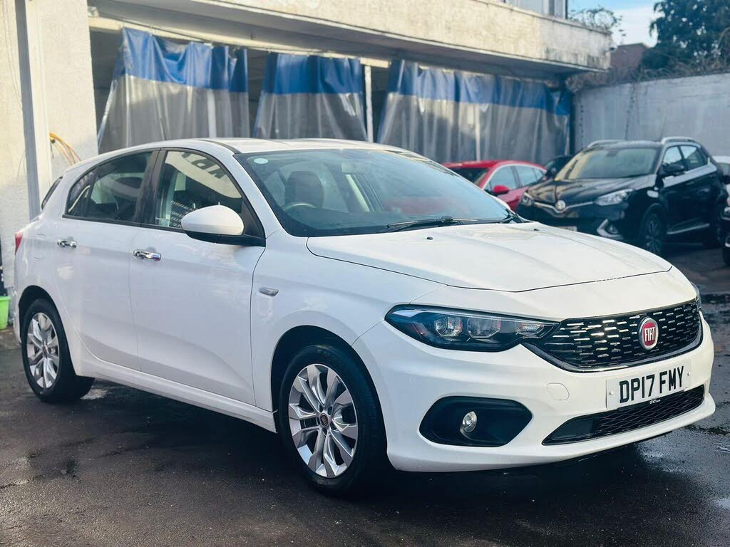 2017 Fiat Tipo 1.4 Easy Plus Hatchback