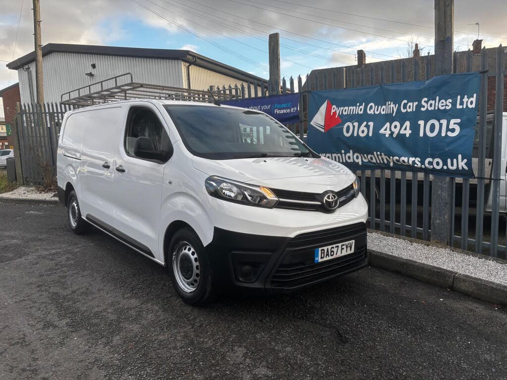2017 Toyota PROACE 2.0D Base Medium