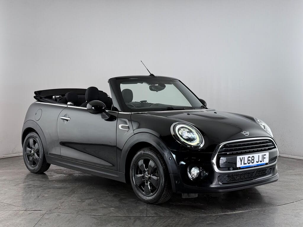 2018 MINI Mini 1.5 Cooper Classic (s/s) Convertible 2d Auto