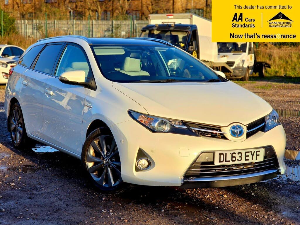 2014 Toyota Auris 1.8 VVT-i HSD Excel Estate E-CVT