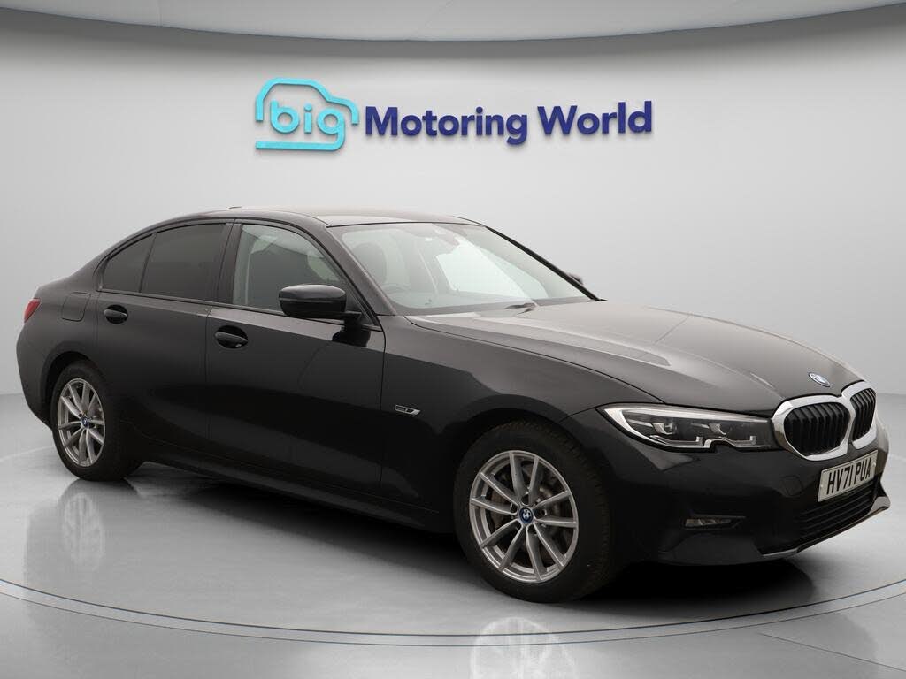 2021 BMW 3 Series 2.0 330e SE Pro Saloon 4d