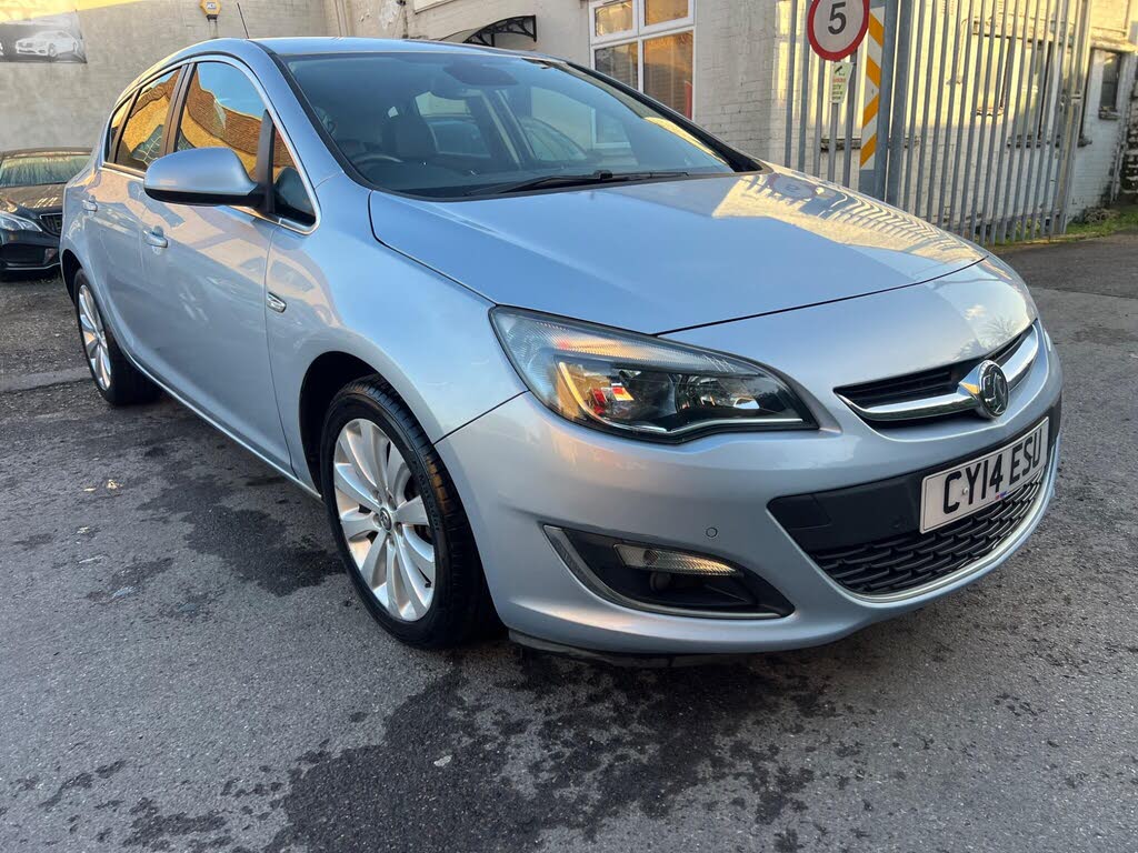 2014 Vauxhall Astra 1.6 Elite Hatchback