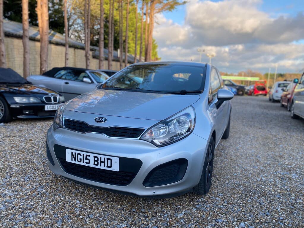 2015 Kia Rio 1.25 VR7 3d