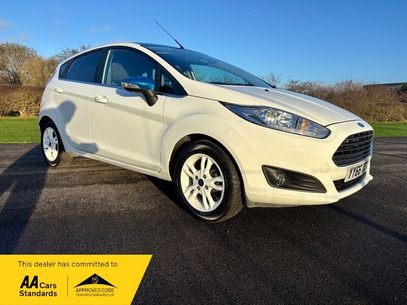 2016 Ford Fiesta 1.25 Zetec White Edition 5d
