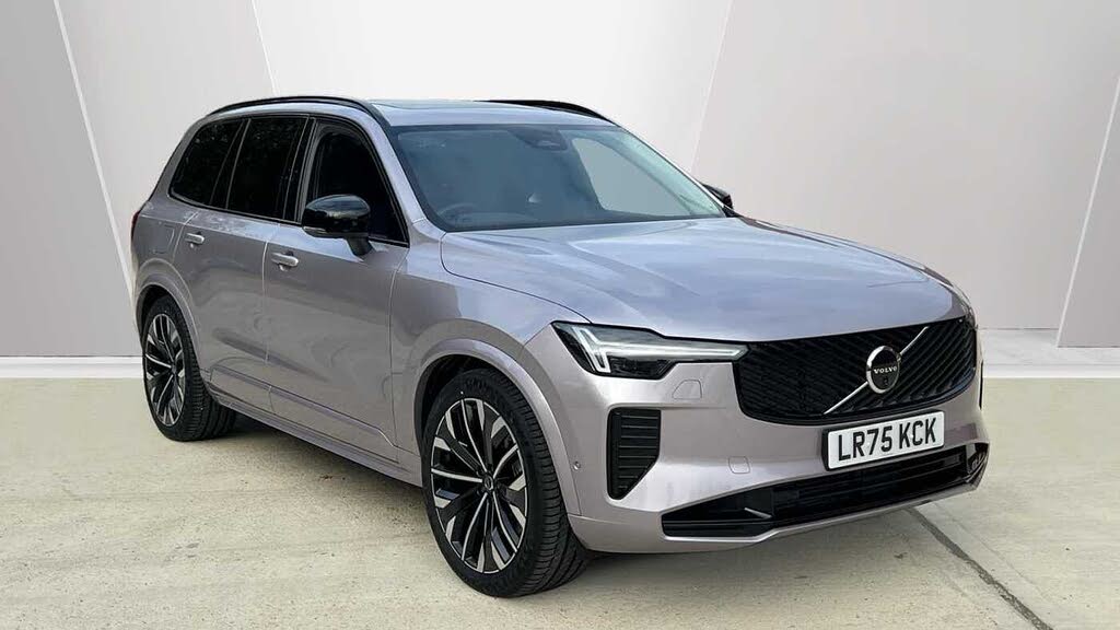 2025 Volvo XC90 2.0 T8 Plus