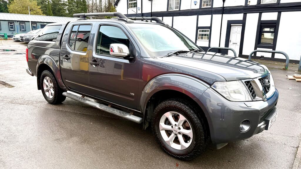 2013 Nissan Navara 2.5TD Tekna auto