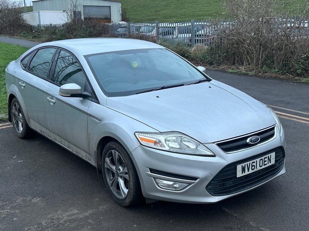 2011 Ford Mondeo 2.0 Zetec 145 Hatchback 5d 1999cc