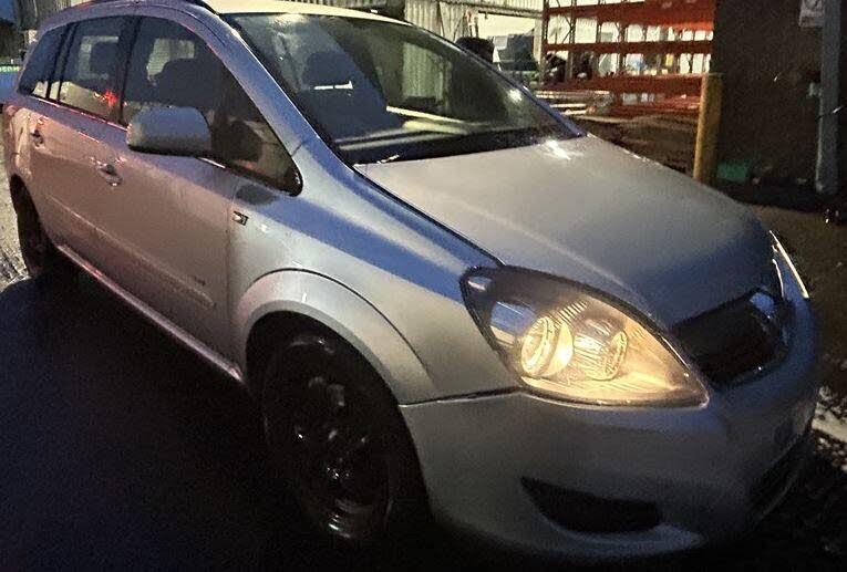 2013 Vauxhall Zafira 1.8 Exclusiv (120ps)