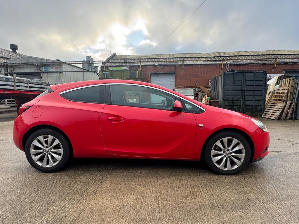 2015 Vauxhall GTC 1.4i SRI (140ps) Auto