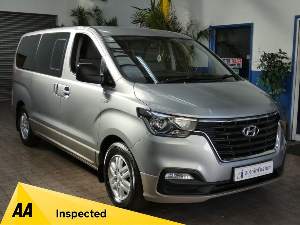 2019 Hyundai i800 2.5CRDi SE (136ps)