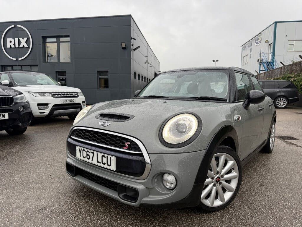 2017 MINI Mini 2.0 Cooper S (s/s) Hatchback 5d Sport Auto