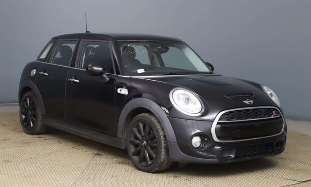 2017 MINI Mini 2.0 Cooper S (s/s) Hatchback 5d Sport Auto