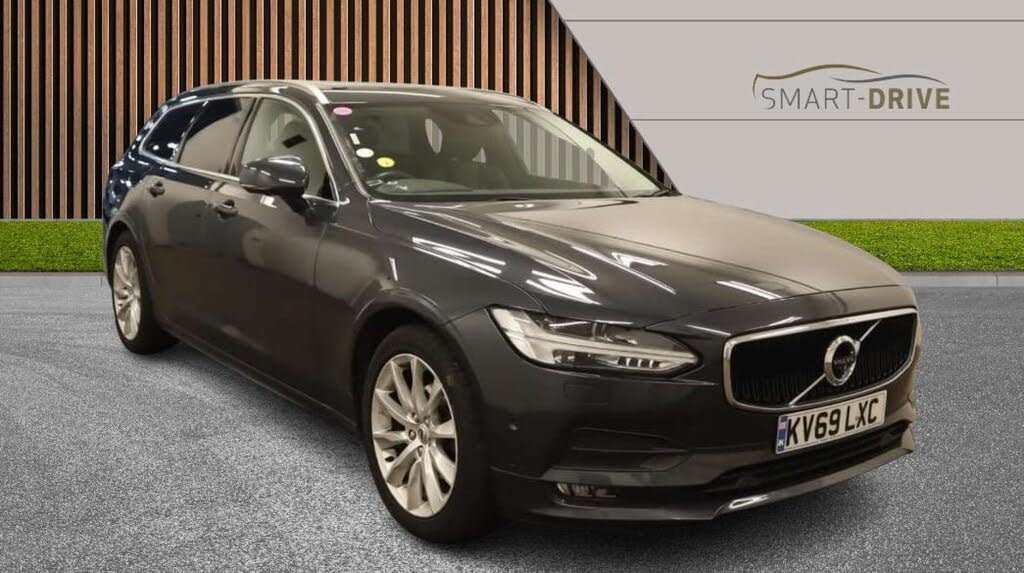 2019 Volvo V90 2.0TD D4 Momentum Plus