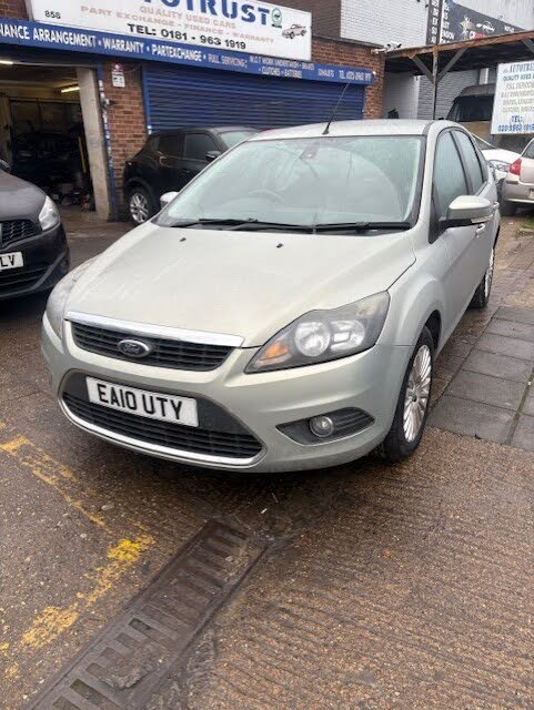 2010 Ford Focus 1.6 Titanium Hatchback auto