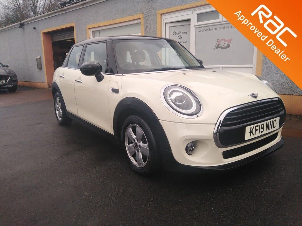 2019 MINI Mini 1.5 Cooper Classic Hatchback 5d