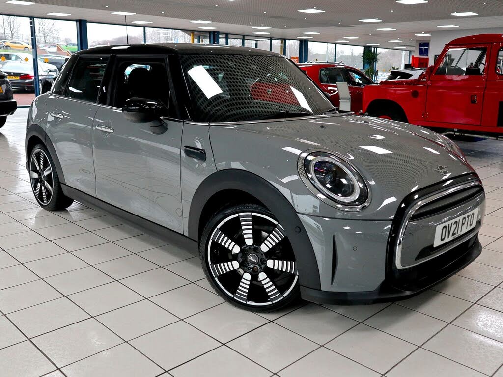 2021 MINI Cooper 1.5 Cooper Exclusive Hatchback 5d