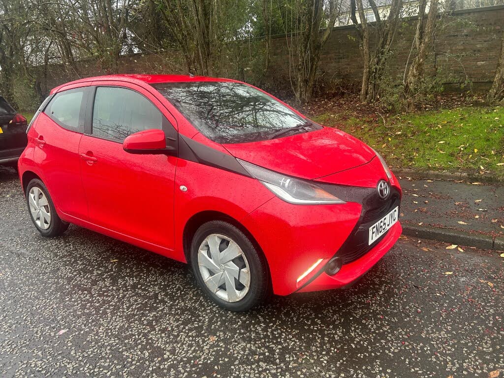 2015 Toyota AYGO 1.0 VVT-i x-play 5d