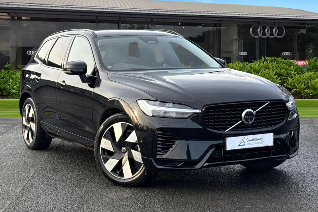 2023 Volvo XC60 2.0 T8 Ultimate (Dark