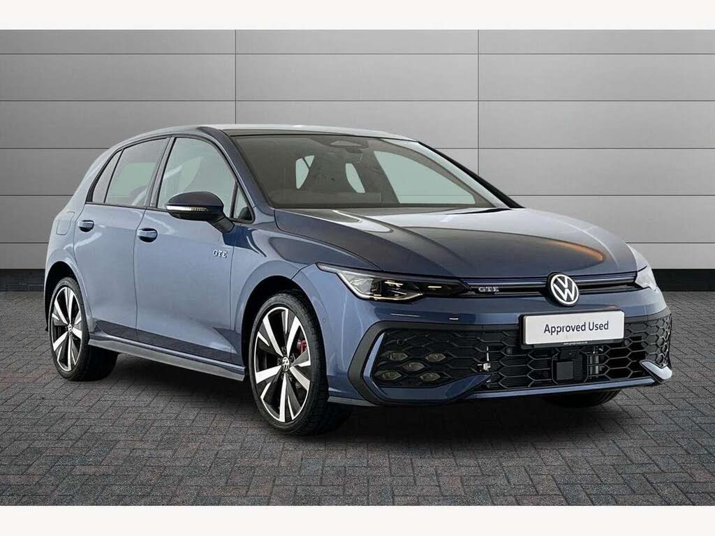 2025 Volkswagen Golf 1.5 TSI GTE