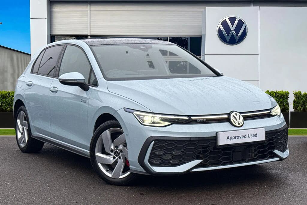 2025 Volkswagen Golf 1.5 TSI GTE