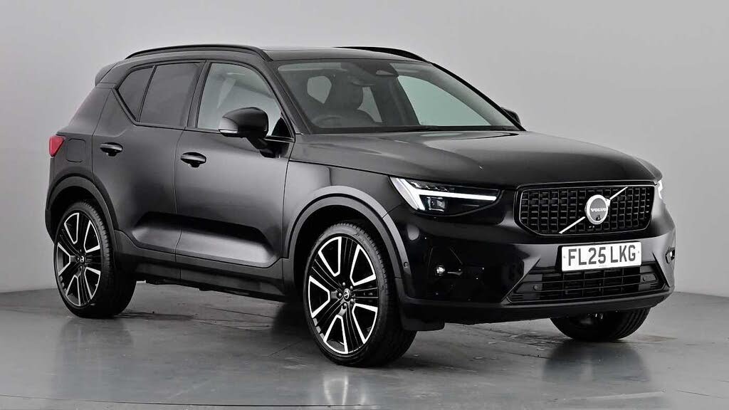 2025 Volvo XC40 2.0 B3 Ultra (Bright