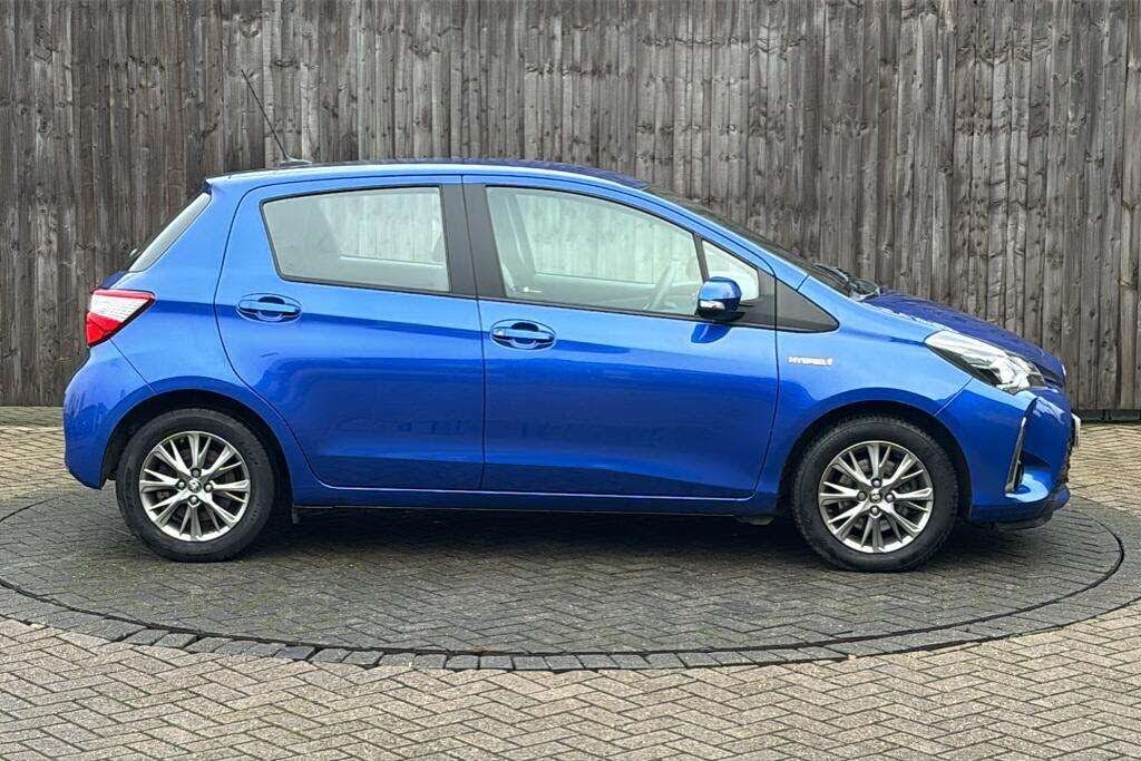 2017 Toyota Yaris 1.5 VVT-i Icon Navi Hybrid