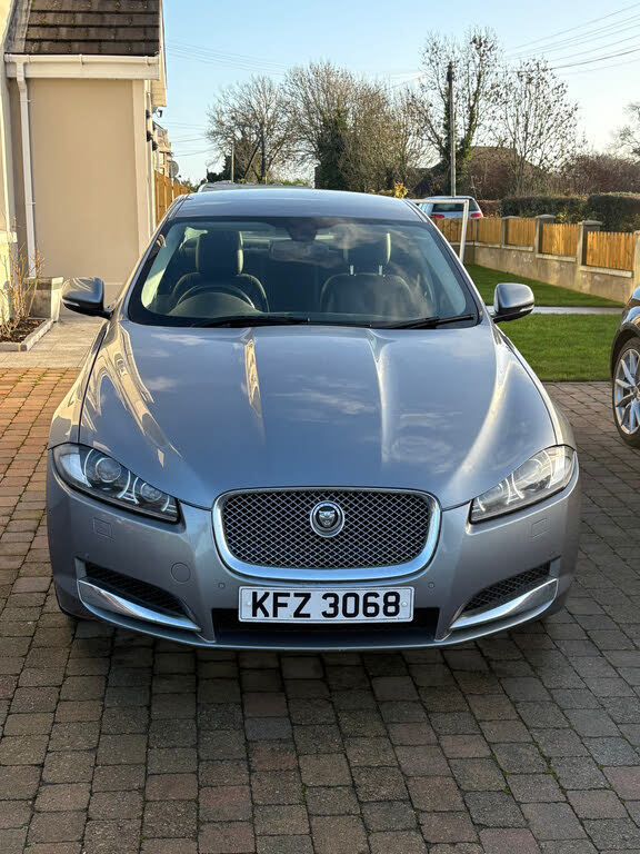 2012 Jaguar XF 3.0TD Luxury (240ps) Saloon 4d auto
