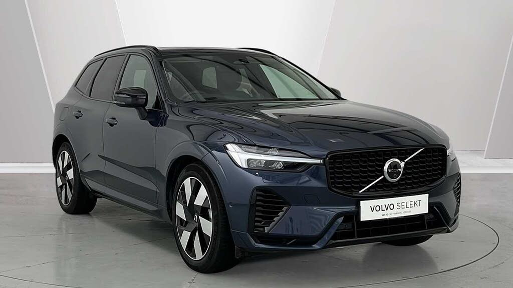2025 Volvo XC60 2.0 T8 Ultra (Dark