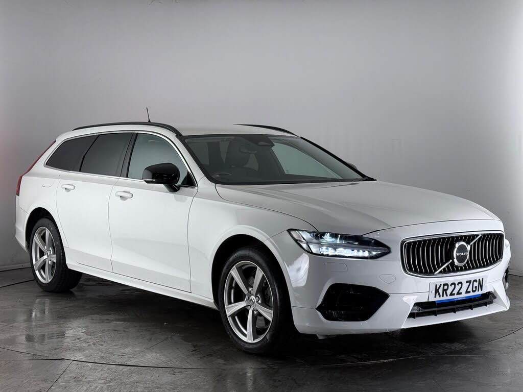 2022 Volvo V90