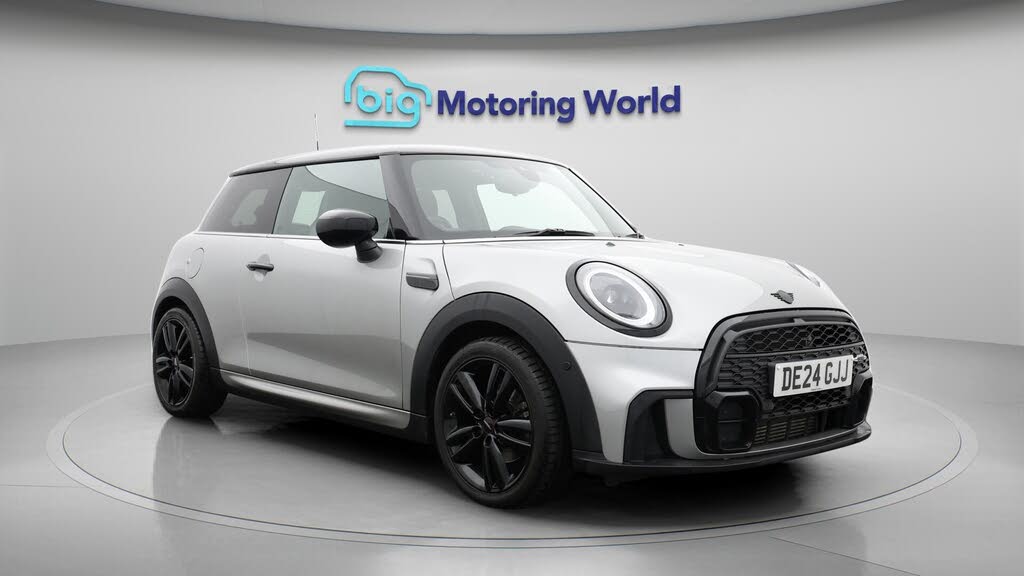 2024 MINI Mini 1.5 Cooper Sport (Premium Auto) Hatchback 3d Auto