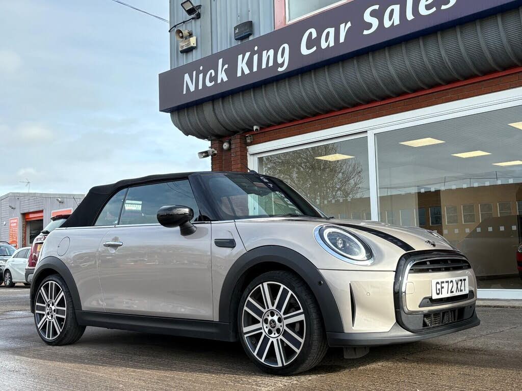 2022 MINI Mini 1.5 Cooper Exclusive (Premium) Convertible 2d Auto