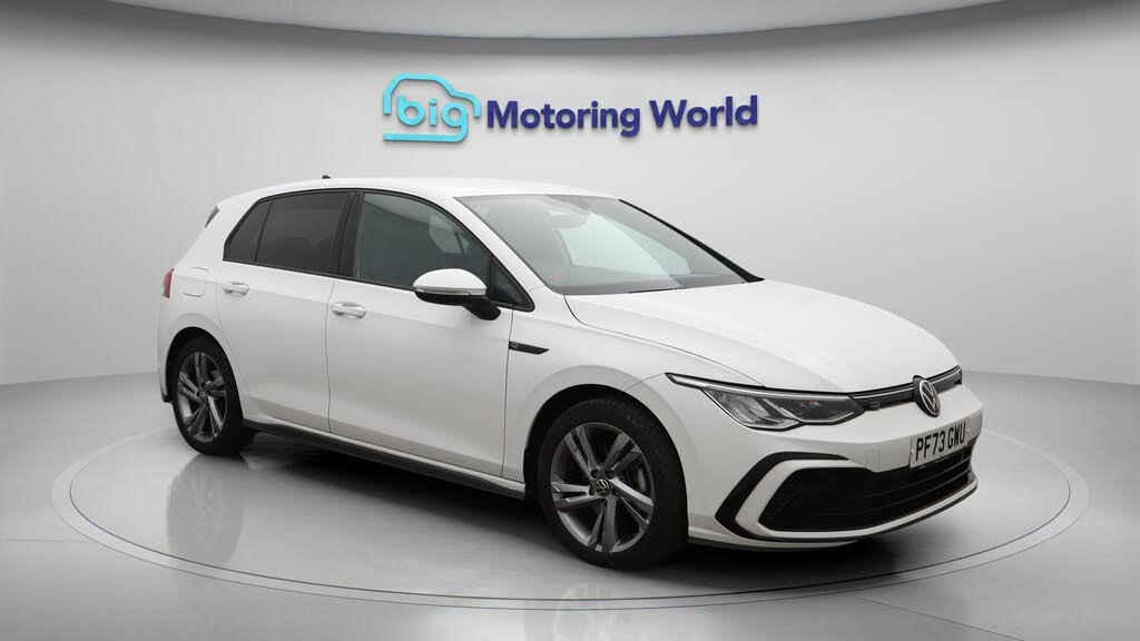 2023 Volkswagen Golf 1.5 eTSI R-Line Hatchback