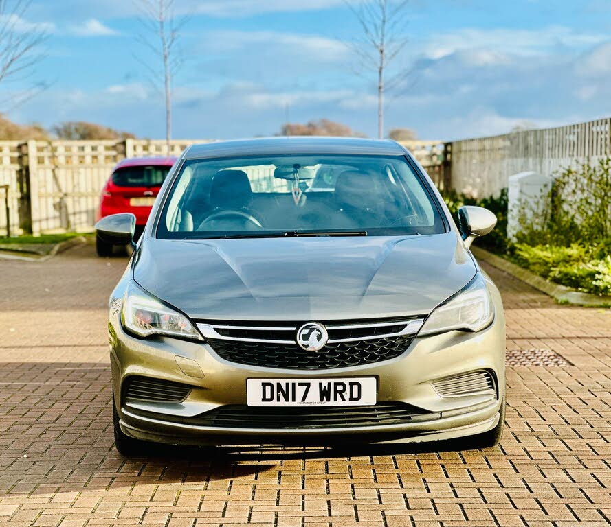 2017 Vauxhall Astra 1.4i Design Hatchback