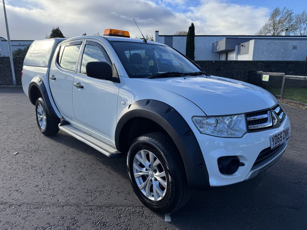 2015 Mitsubishi L200 2.5TD 4Life Double Cab Pickup