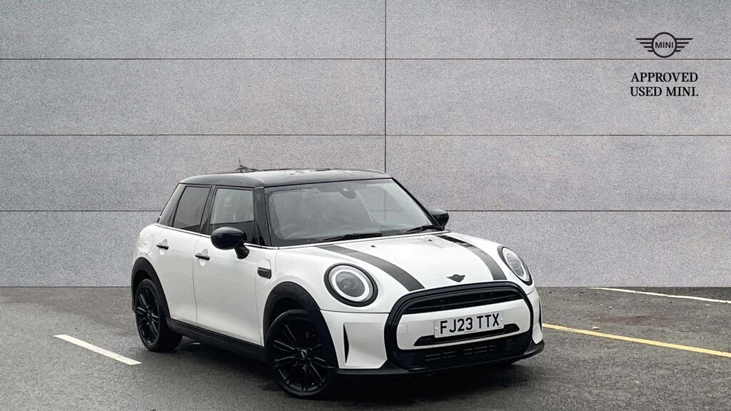 2023 MINI Mini 1.5 Cooper Exclusive (Premium Auto) Hatchback 5d Auto