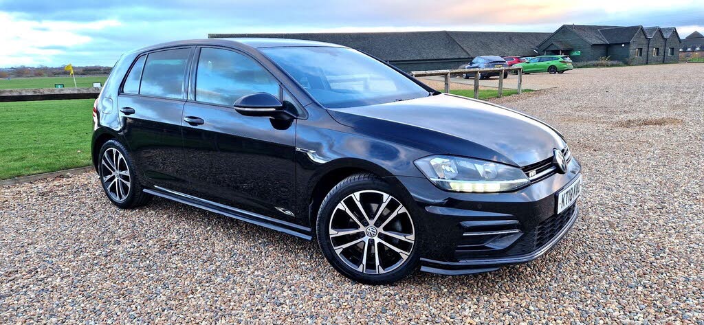 2018 Volkswagen Golf 1.5 TSI R-Line (s/s) 5d DSG