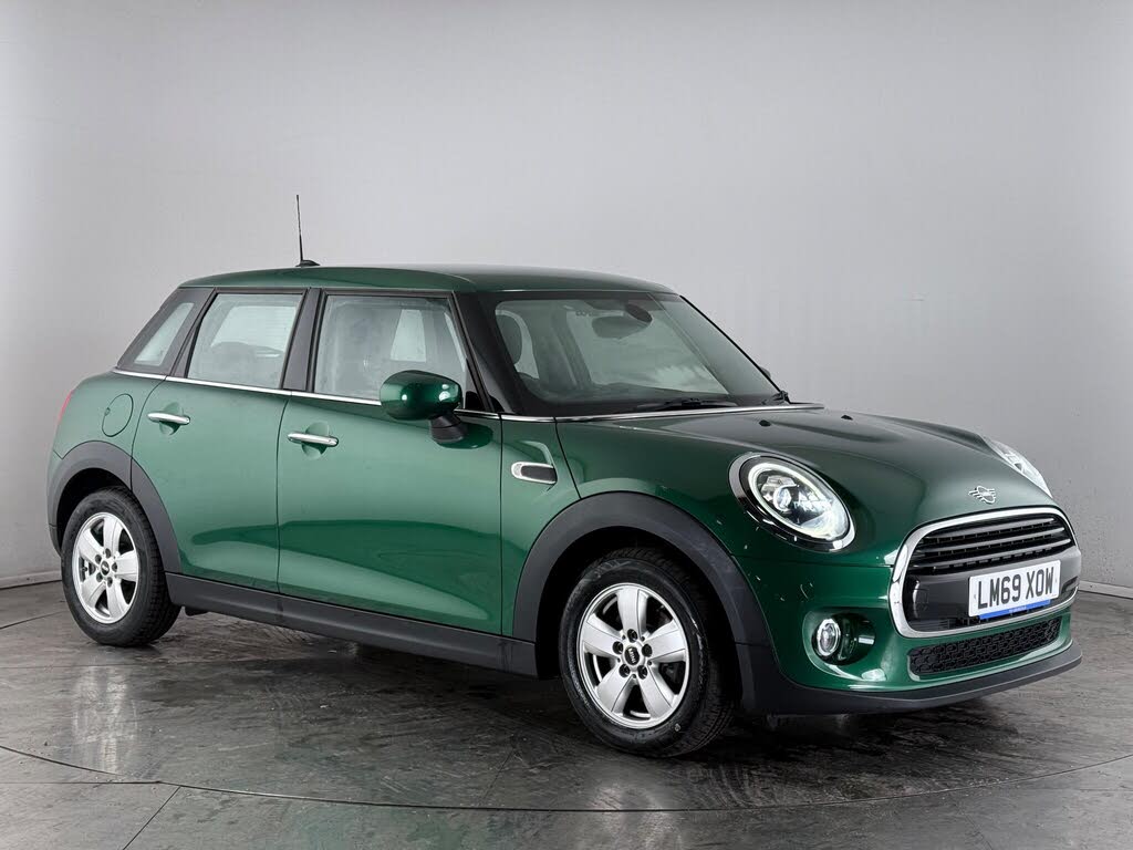 2019 MINI Mini 1.5 Cooper Classic Hatchback 5d