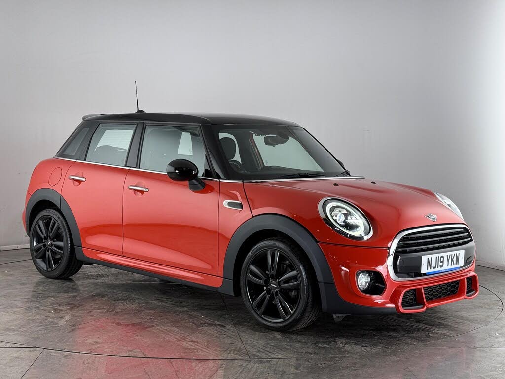 2019 MINI Mini 1.5 Cooper Sport Hatchback 5d Auto