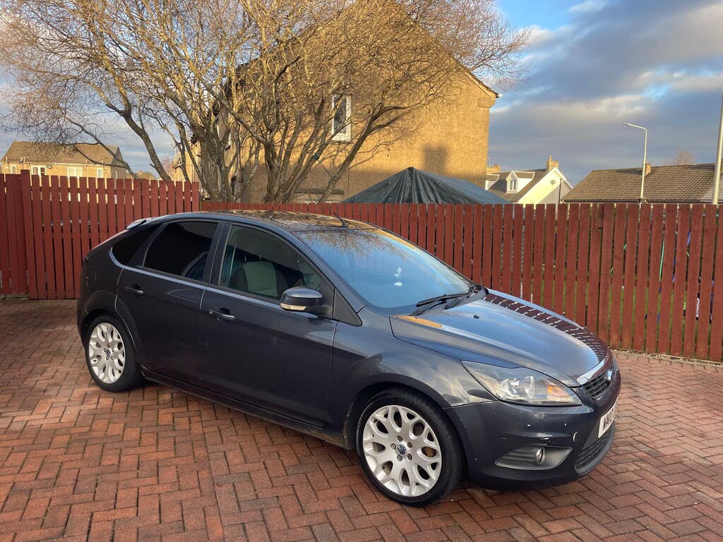 2010 Ford Focus 1.6 Zetec Hatchback 5d