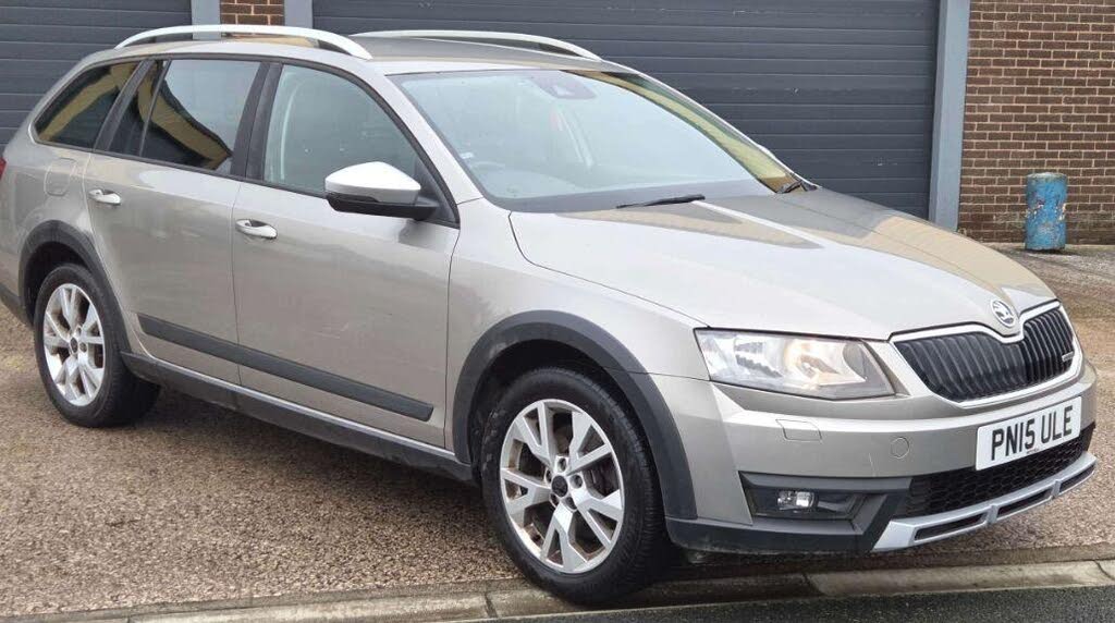 2015 Skoda Octavia 2.0TDI Scout (184ps) DSG