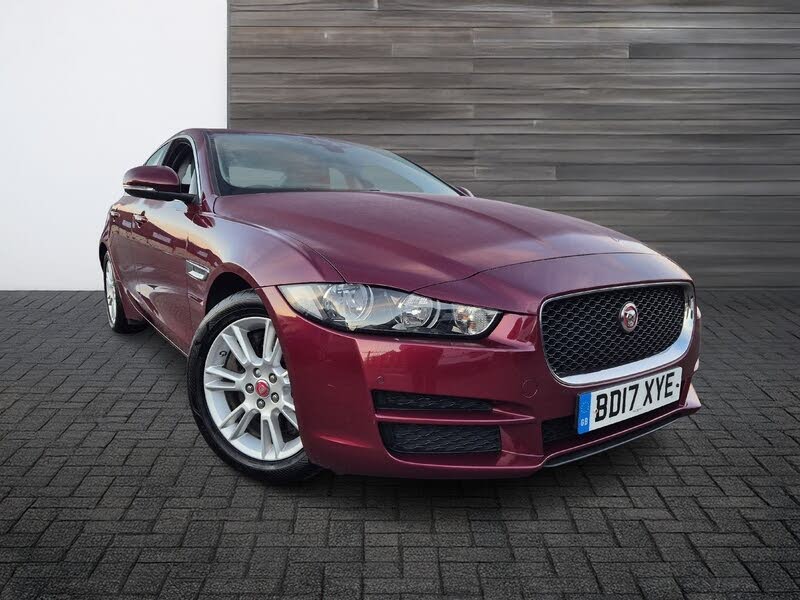 2017 Jaguar XE 2.0i Prestige (200ps) 1999cc