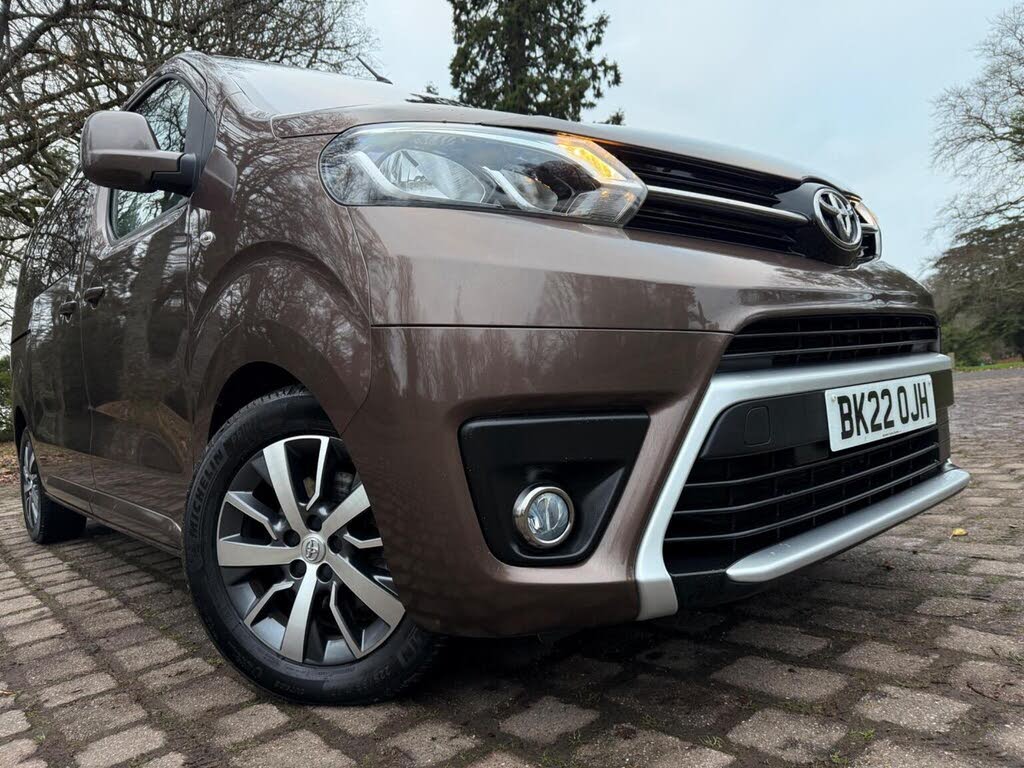 2022 Toyota PROACE VERSO 2.0D Family (140ps) (L1)