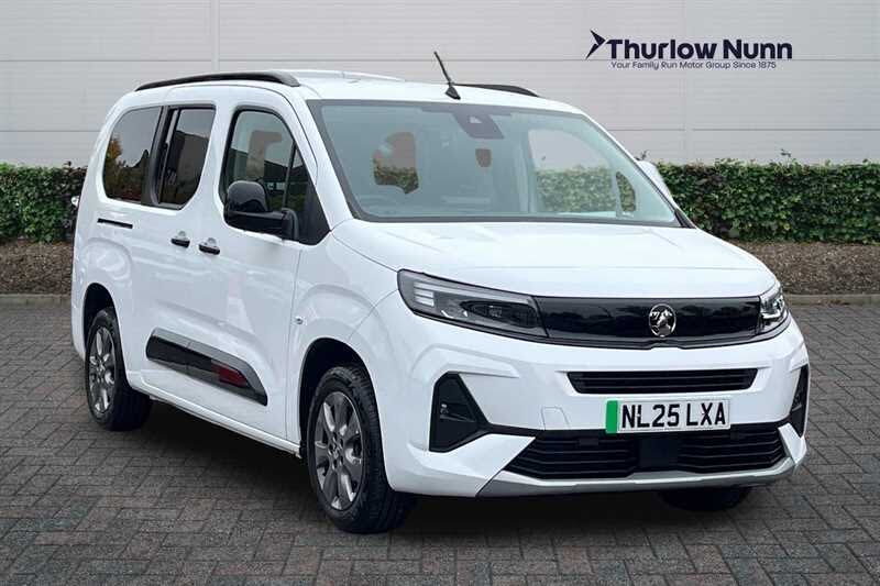2025 Vauxhall Combo Life E Ultimate XL (5st)