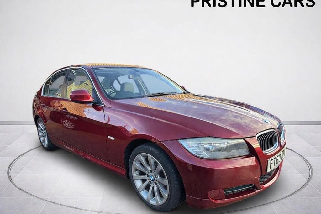 2011 BMW 3 Series 2.0TD 318d Exclusive Edition Saloon 4d